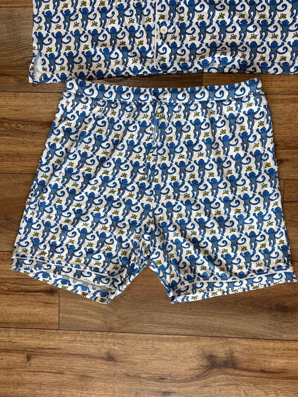 Roller Rabbit Mens Monkey Louie Pajamas lounge set - Picture 3 of 10